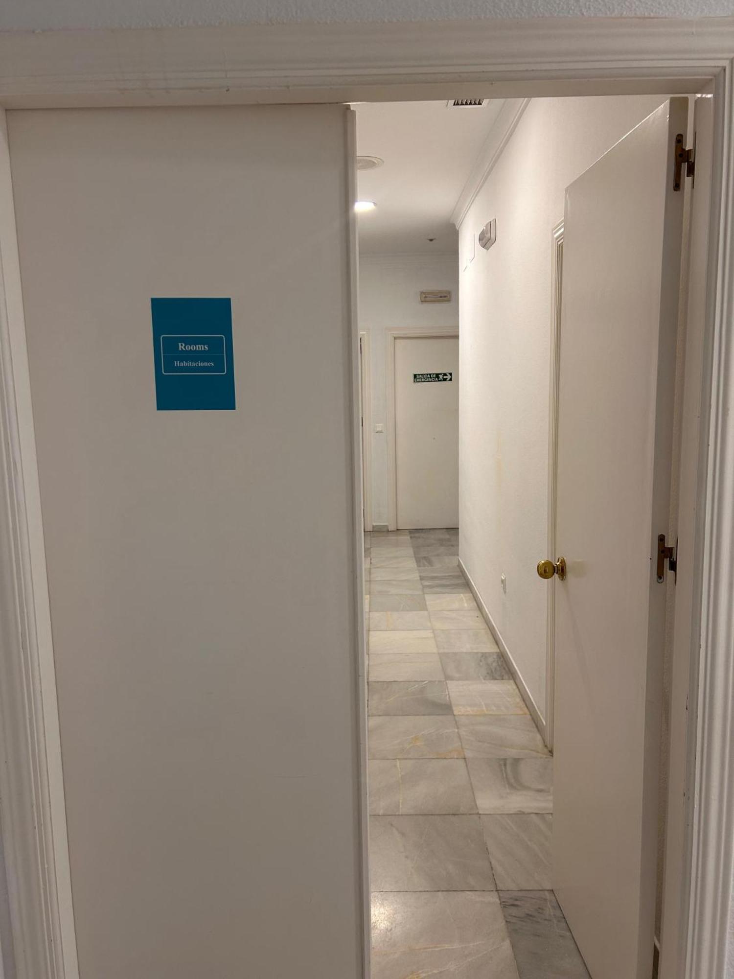 Hostel Sorolla Playa มาลากา ภายนอก รูปภาพ